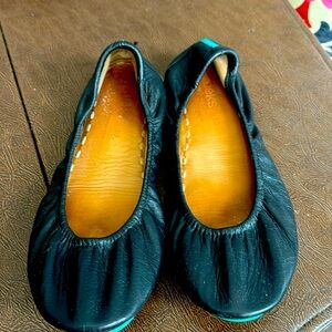 TIEKS- Black leather -10